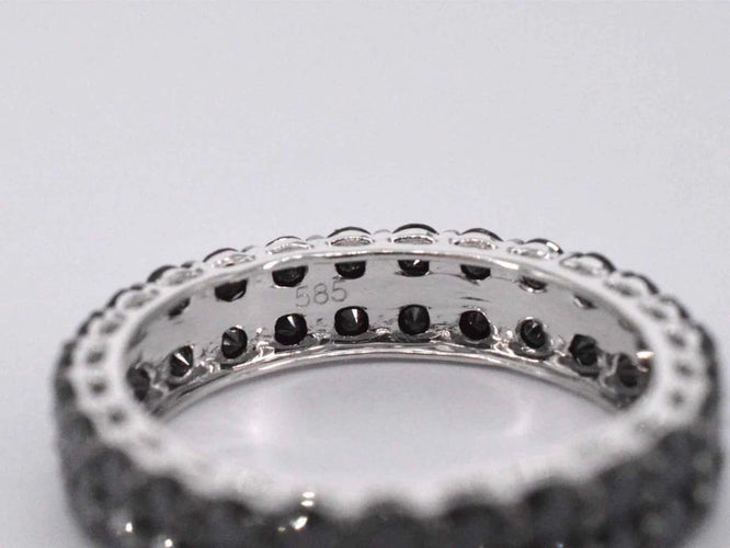 Bague 54 Bague d’éternité en or blanc 14 carats avec diamants noirs 58 Facettes 2210