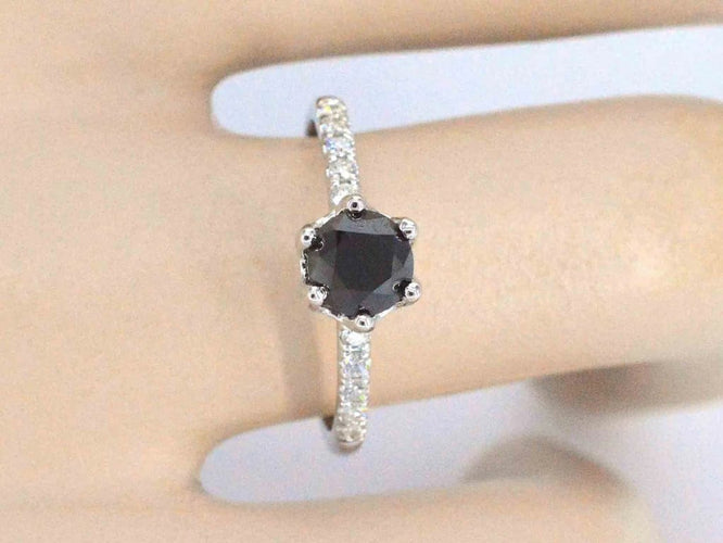 Bague 54 Bague en or blanc 14 carats avec diamant noir et diamants 58 Facettes 2222