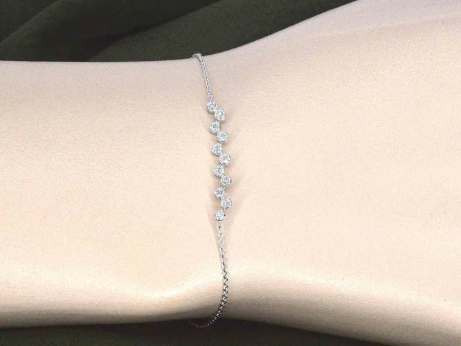 Bracelet Bracelet en or blanc 14 carats avec diamant 58 Facettes 2360