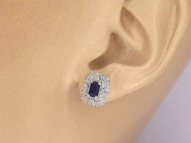 Boucles d'oreilles Boucles d'oreilles en or blanc 14 carats avec diamants et saphirs 58 Facettes 2349