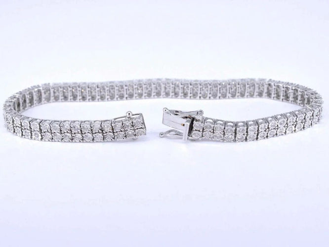 Bracelet Bracelet tennis en or blanc 14 carats à deux rangées de diamants 58 Facettes 2020