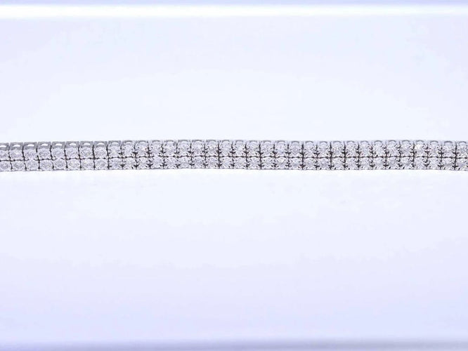 Bracelet Bracelet tennis en or blanc 14 carats à deux rangées de diamants 58 Facettes 2020