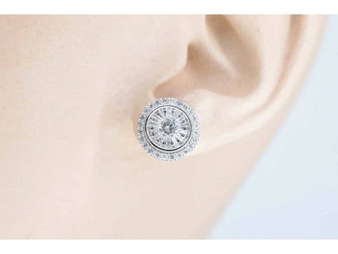 Boucles d'oreilles Boucles d’oreilles entourage en or blanc 14 carats et diamants 58 Facettes 2029
