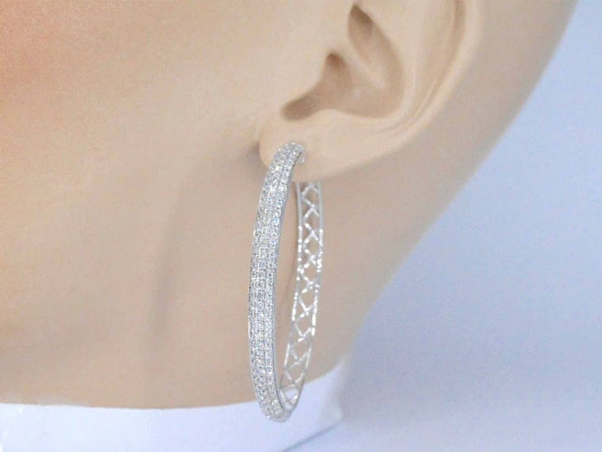 Boucles d'oreilles Boucles d'oreilles créoles en or blanc 14 carats avec diamants 58 Facettes 2054