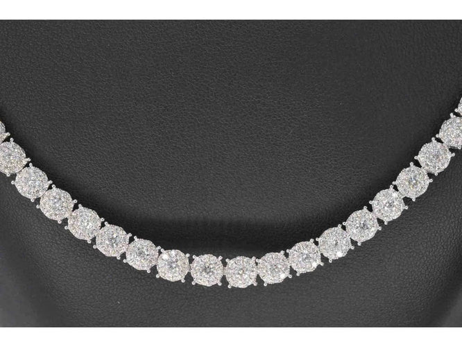 Collier Collier en or blanc 18 carats avec diamants taille brillant 58 Facettes 2038