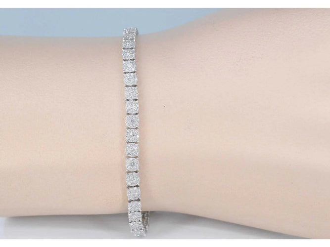 Bracelet Bracelet tennis en or blanc 14 carats avec diamants 58 Facettes 2070