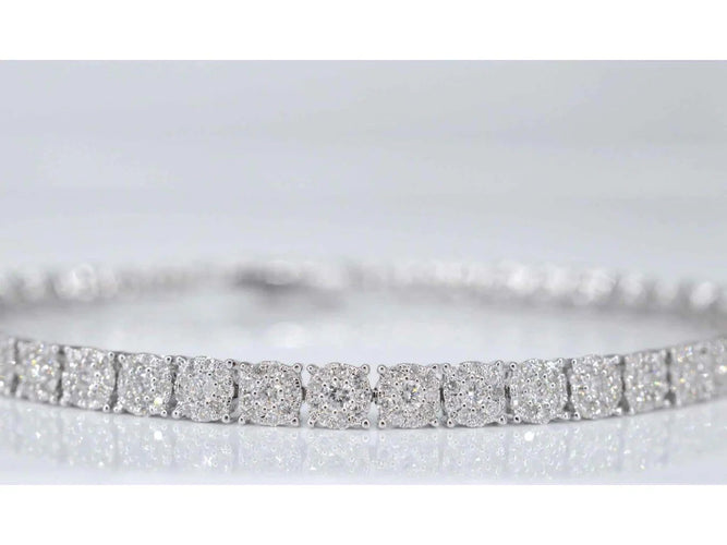 Bracelet Bracelet tennis en or blanc 14 carats avec diamants 58 Facettes 2070