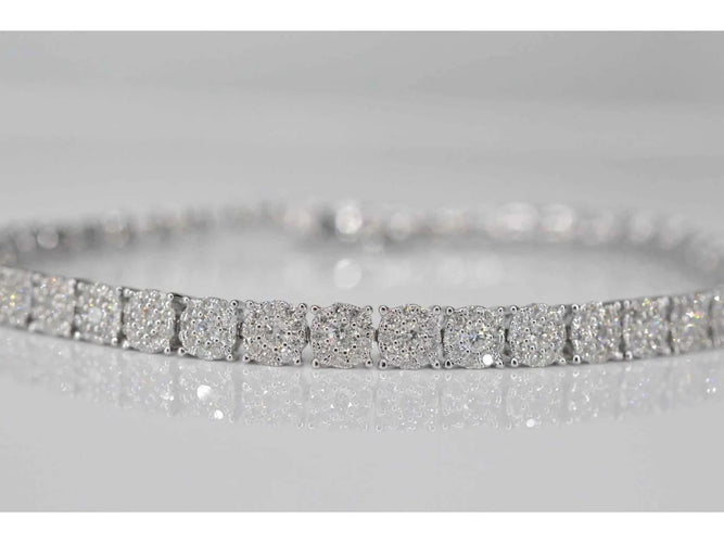 Bracelet Bracelet tennis en or blanc 14 carats avec diamants 58 Facettes 2070