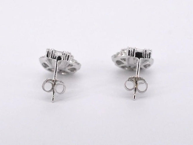 Boucles d'oreilles Boucles d'oreilles en or blanc 14 carats avec diamants 58 Facettes 2076