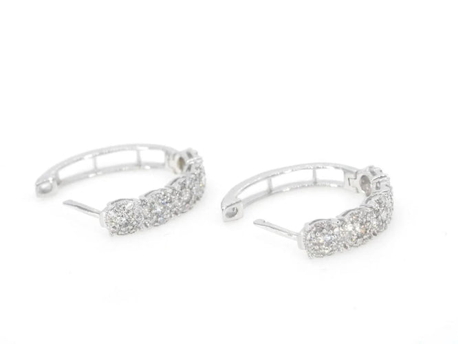 Boucles d'oreilles Boucles d'oreilles créoles en or blanc 14 carats avec diamants 58 Facettes 2111