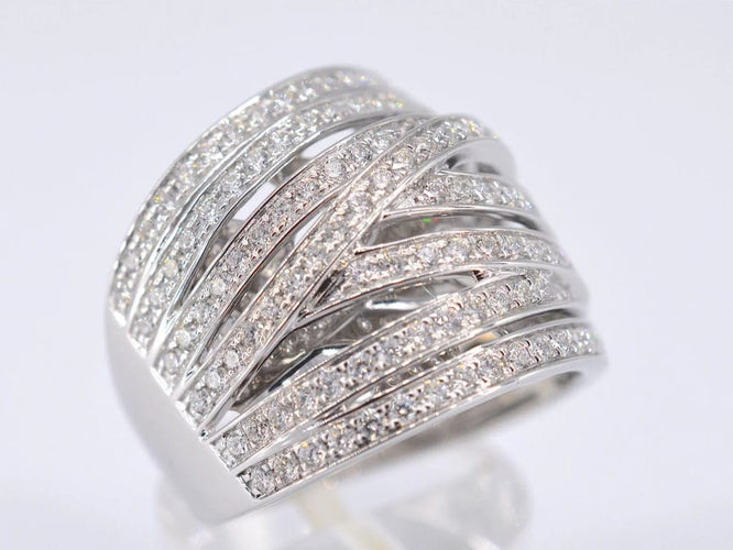 Bague 54 Bague design en or blanc 18 carats avec diamant taille brillant 58 Facettes 2176
