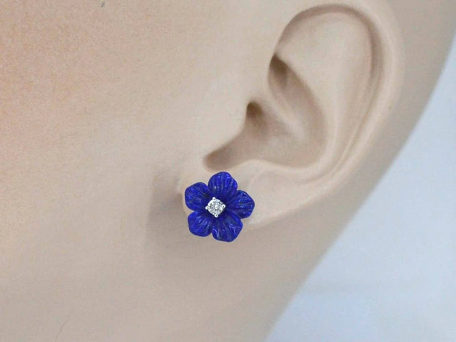 Boucles d'oreilles Boucles d'oreilles fleur bleue en or blanc 14 carats et diamants 58 Facettes 2263