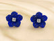 Boucles d'oreilles Boucles d'oreilles fleur bleue en or blanc 14 carats et diamants 58 Facettes 2263
