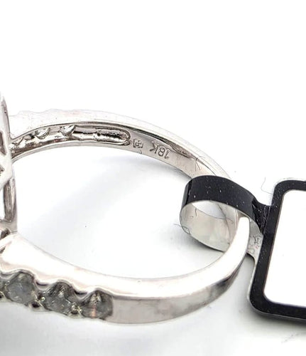 Bague 54 Bague en or blanc 18 carats sertie de diamants 2,80 ct 58 Facettes