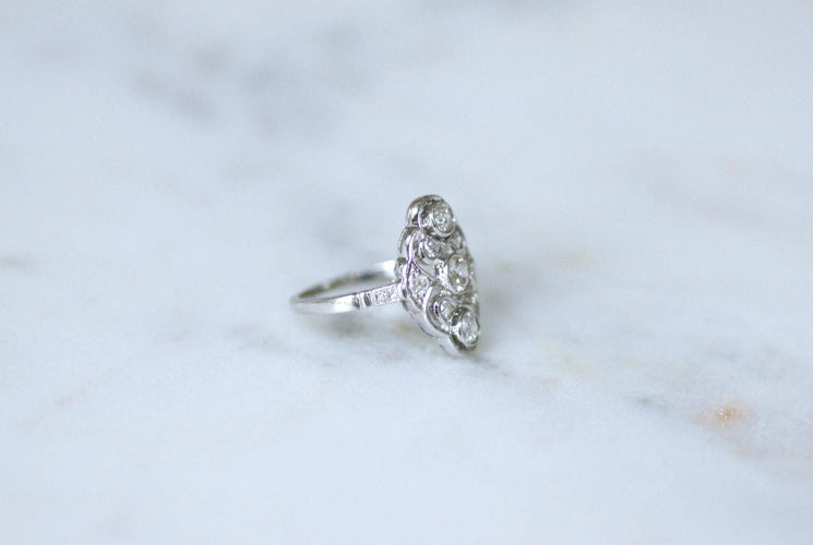 Bague Art Déco - Bague marquise en platine diamants 58 Facettes