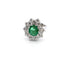 Bague 52 Bague en or blanc avec émeraude et diamants 58 Facettes