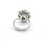 Bague 52 Bague en or blanc avec émeraude et diamants 58 Facettes