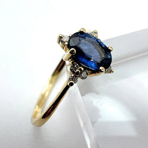 Bague 55 Bague en or jaune 750 avec saphir de Ceylan et diamants 58 Facettes 50364