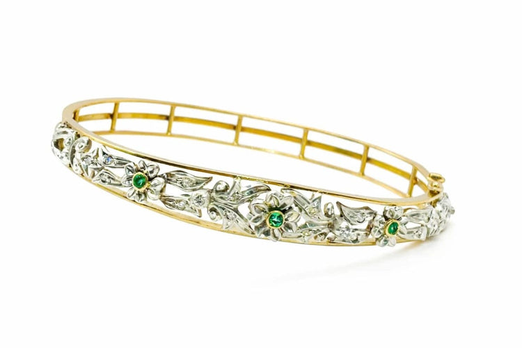 Bracelet Bracelet floral en or jaune 18 carats avec émeraudes et diamants 58 Facettes 50319