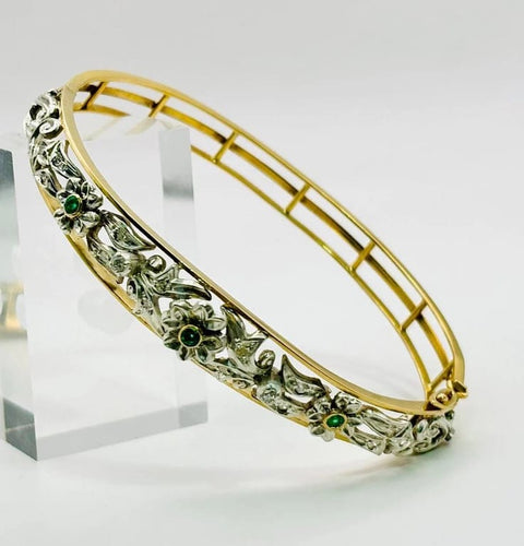 Bracelet Bracelet floral en or jaune 18 carats avec émeraudes et diamants 58 Facettes 50319