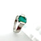 Bague 53 Bague en or blanc 18 carats avec émeraude naturelle 58 Facettes 50387