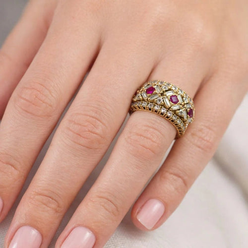 Bague 55 Bague en or jaune avec diamants et rubis 58 Facettes 50398