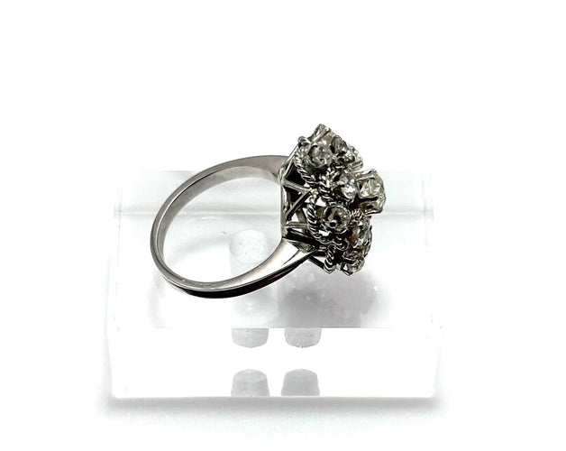 Bague 53 Bague rosette vintage en or blanc 750 et diamants 58 Facettes 50409