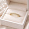 Bague 57 Bague alliance ondulée en or jaune 750 sertie de diamants 58 Facettes 50411