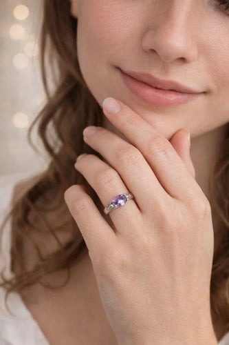 Bague 56 Bague en or blanc 750 avec améthyste naturelle ovale 58 Facettes 50416