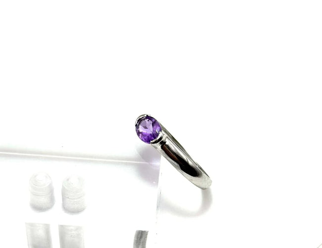 Bague 56 Bague en or blanc 750 avec améthyste naturelle ovale 58 Facettes 50416