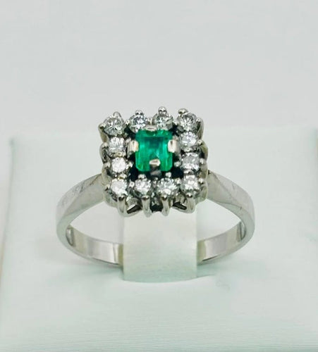 Bague 57 Bague halo en or 14 carats avec émeraude et diamants 58 Facettes 50267