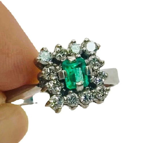 Bague 57 Bague halo en or 14 carats avec émeraude et diamants 58 Facettes 50267