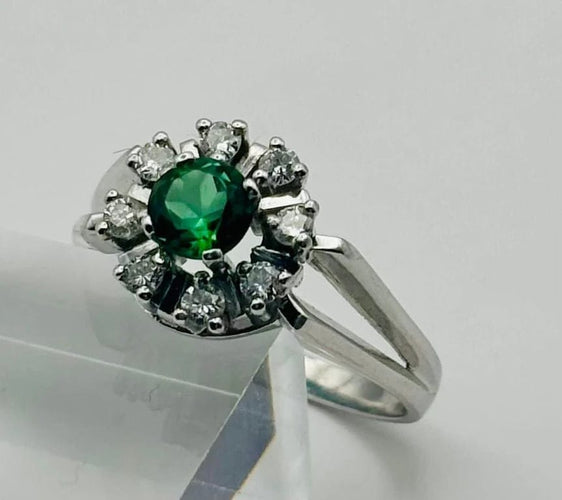 Bague 57 Bague halo en or blanc 14 carats avec tourmaline et diamants 58 Facettes 50315