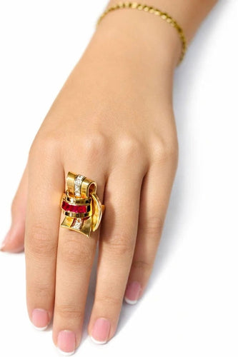 Bague 57 Bague chevalière en or jaune 750 avec rubis et diamants 58 Facettes 50342