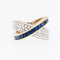 Bague 51 Alfieri & St John - Bague en or 18 carats avec diamants et saphir bleu 58 Facettes