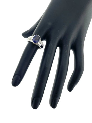 Bague 52.5 Bague cocktail en or blanc 18 carats avec iolite et diamants 58 Facettes