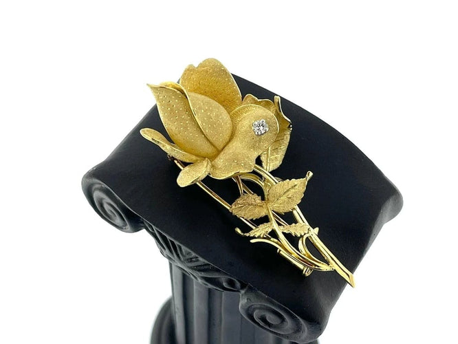 Broche Broche rose en or jaune et blanc 18 carats avec diamant 58 Facettes