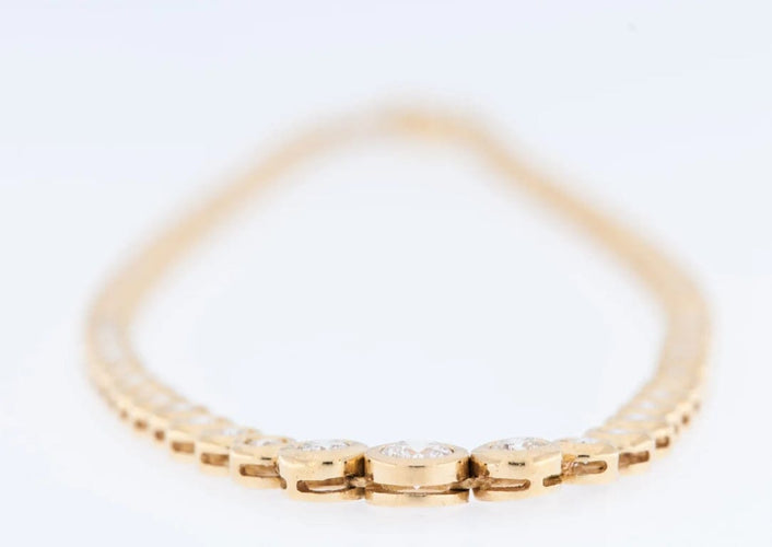 Collier Collier en or jaune 18 carats et 99 diamants 58 Facettes