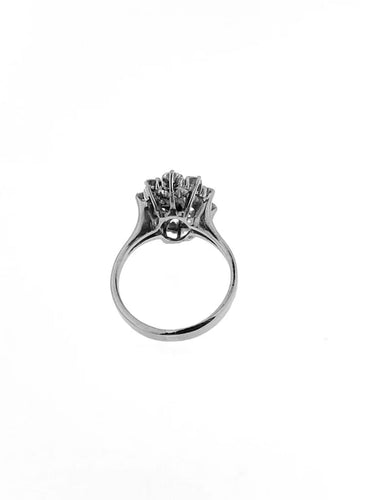 Bague 56.5 Bague cocktail Art déco en or blanc 18 carats et diamants 58 Facettes
