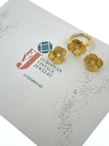 Bague 57 Parure fleur design - Bague et boucles d’oreilles en or jaune 18 carats avec diamants 58 Facettes