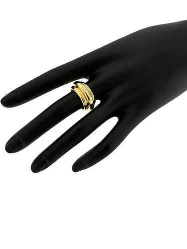 Bague 53 Piaget Possession - Bague en or jaune 18 carats et diamants 58 Facettes