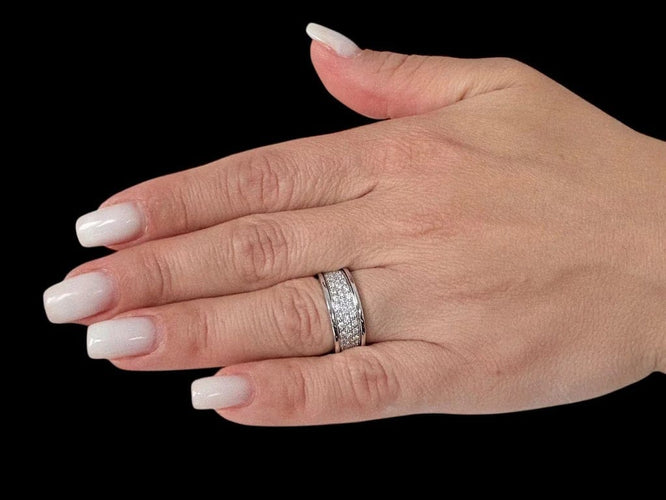 Bague 56 Splend'Oro - Bague en or blanc 18 carats et diamants 58 Facettes