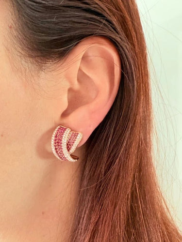 Boucles d'oreilles Boucles d’oreilles en or rose 18 carats avec diamants et rubis 58 Facettes
