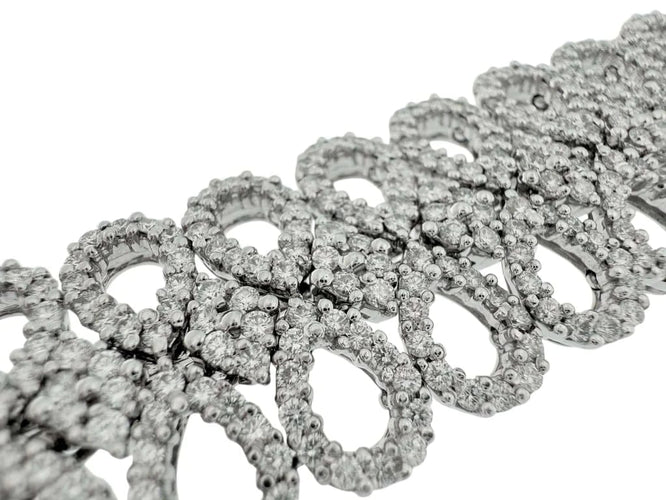 Bracelet Bracelet en or blanc 18 carats serti de 800 diamants naturels 58 Facettes