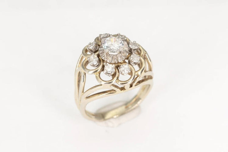 Bague 54 Bague dôme ancienne en or blanc et diamants 58 Facettes
