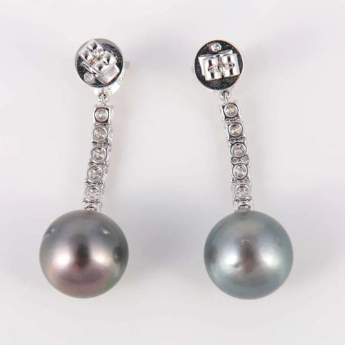 Boucles d'oreilles Boucles d'oreilles pendantes en or blanc 18 ct, perles de Tahiti et diamants 58 Facettes 1