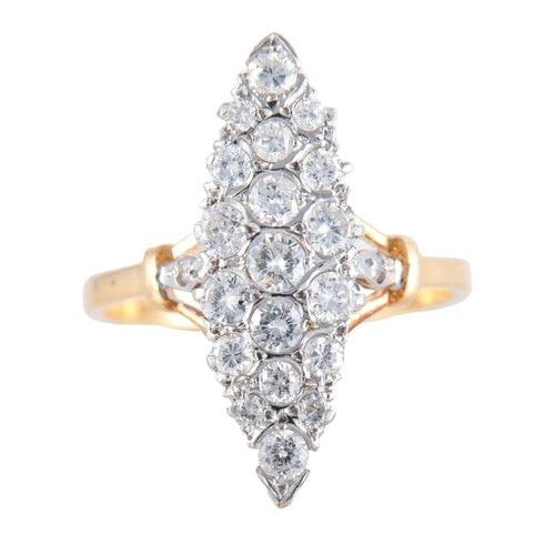 Bague 56 Bague marquise ancienne en or jaune 750 et diamants 58 Facettes