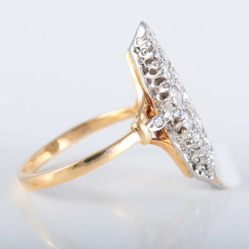 Bague 56 Bague marquise ancienne en or jaune 750 et diamants 58 Facettes