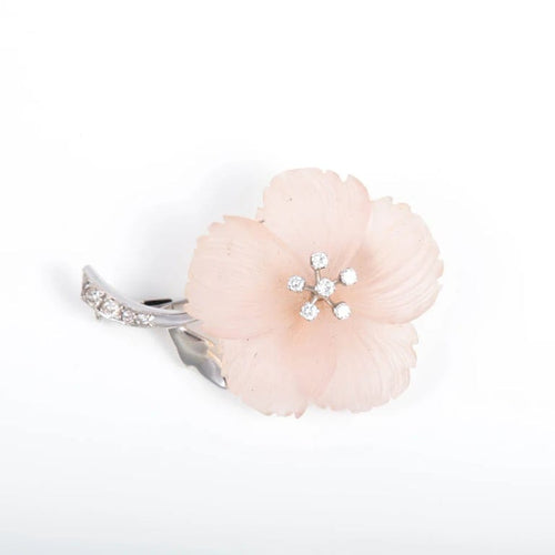 Broche Broche hibiscus en or blanc 14K, quartz rose et diamants 58 Facettes 220330