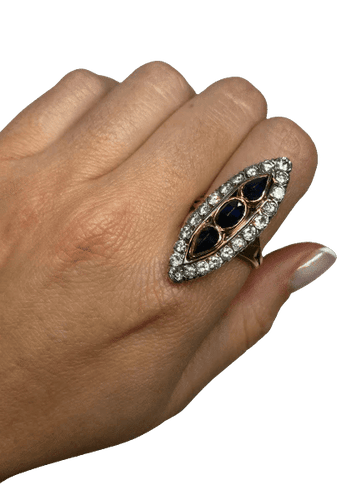 Bague 60 Bague marquise trilogie saphirs et diamants en or 18K et platine 58 Facettes